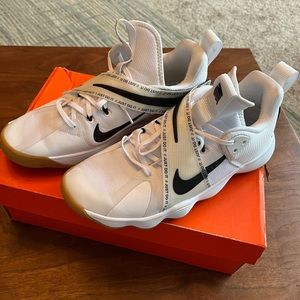 women’s nike react hyper set shoes